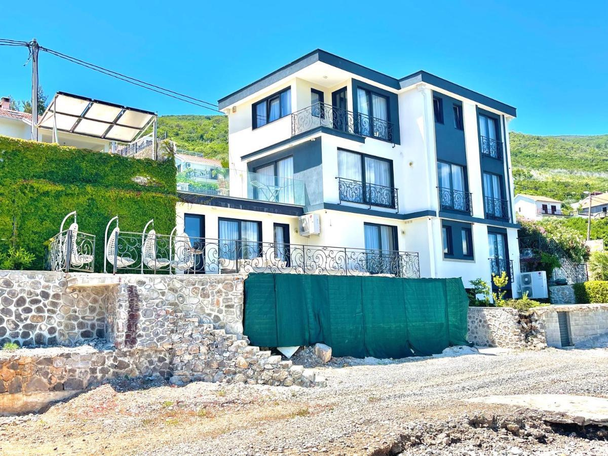 Beachfront Villa Pearl Of Adria คราซิชิ ภายนอก รูปภาพ